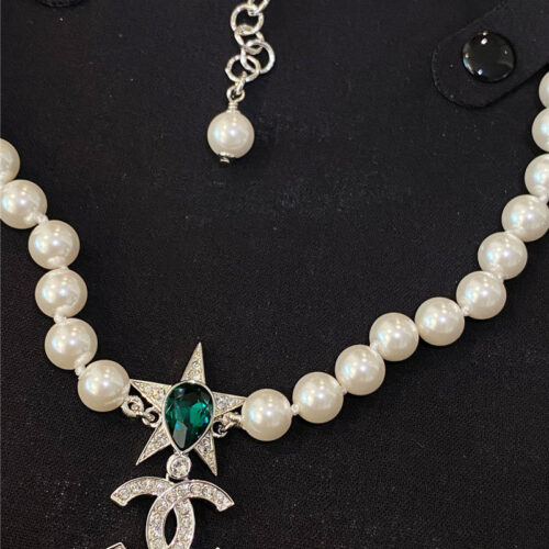 High Quality Luxury Chanel Green Water Drop Diamond Green Necklace product detail