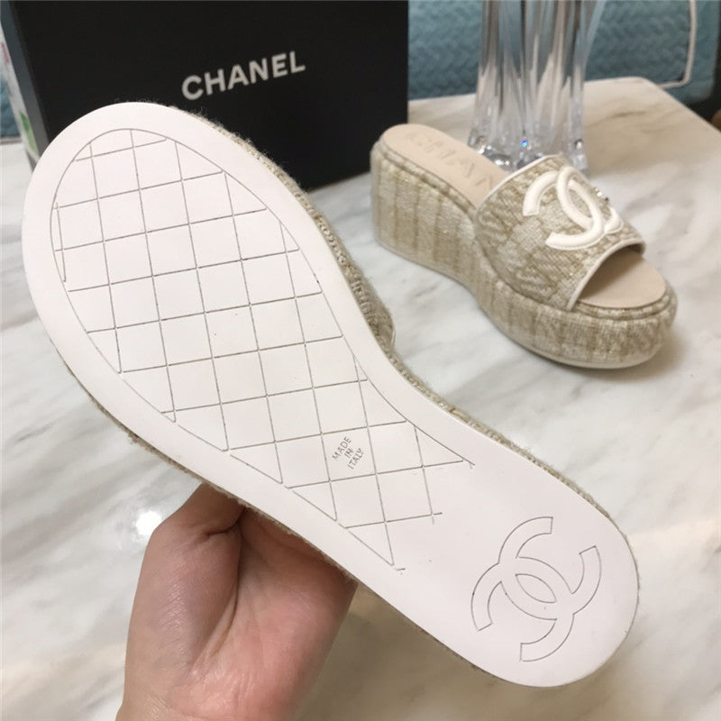 High Quality Luxury Chanel New Large Double C Lazy Platform Slippers – Style 64998 product detail