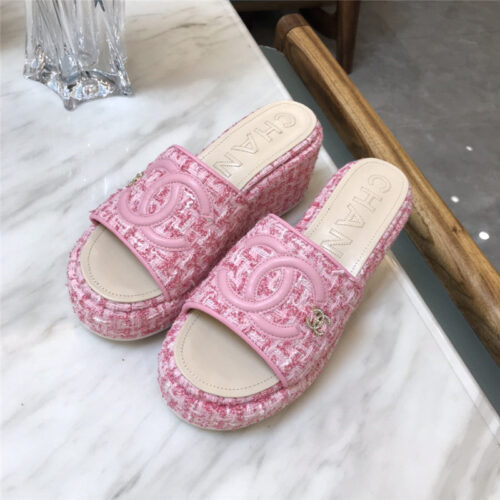 High Quality Luxury Chanel New Large Double C Lazy Platform Slippers – Style 71782 product detail
