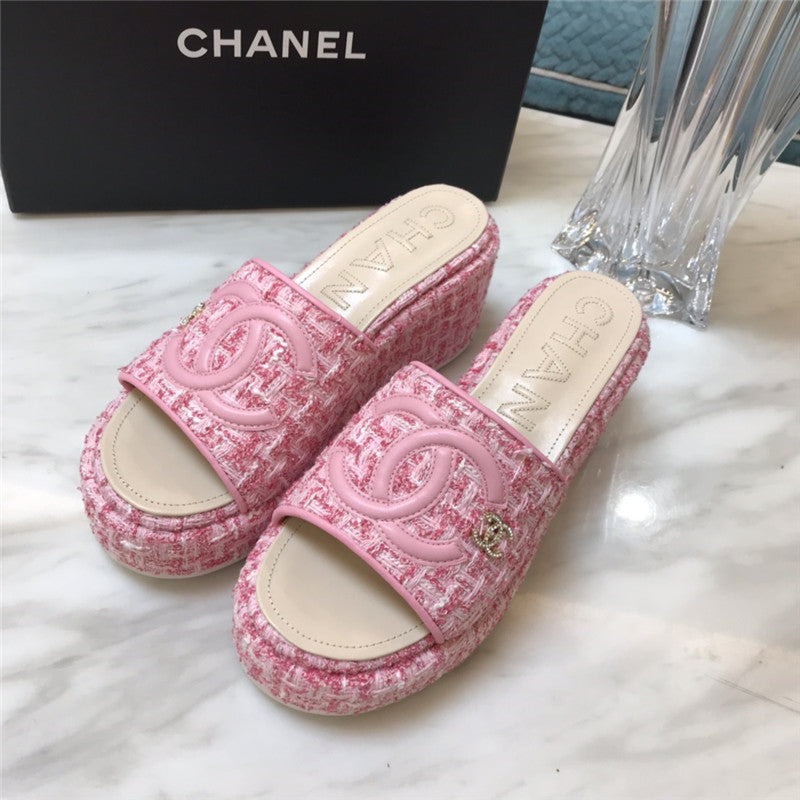 High Quality Luxury Chanel New Large Double C Lazy Platform Slippers – Style 71782 product detail