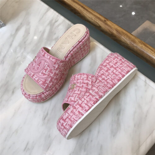 High Quality Luxury Chanel New Large Double C Lazy Platform Slippers – Style 71782 product detail