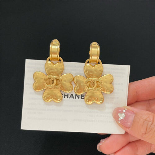 High Quality Luxury Chanel Four-Leaf Flower Ear Clip