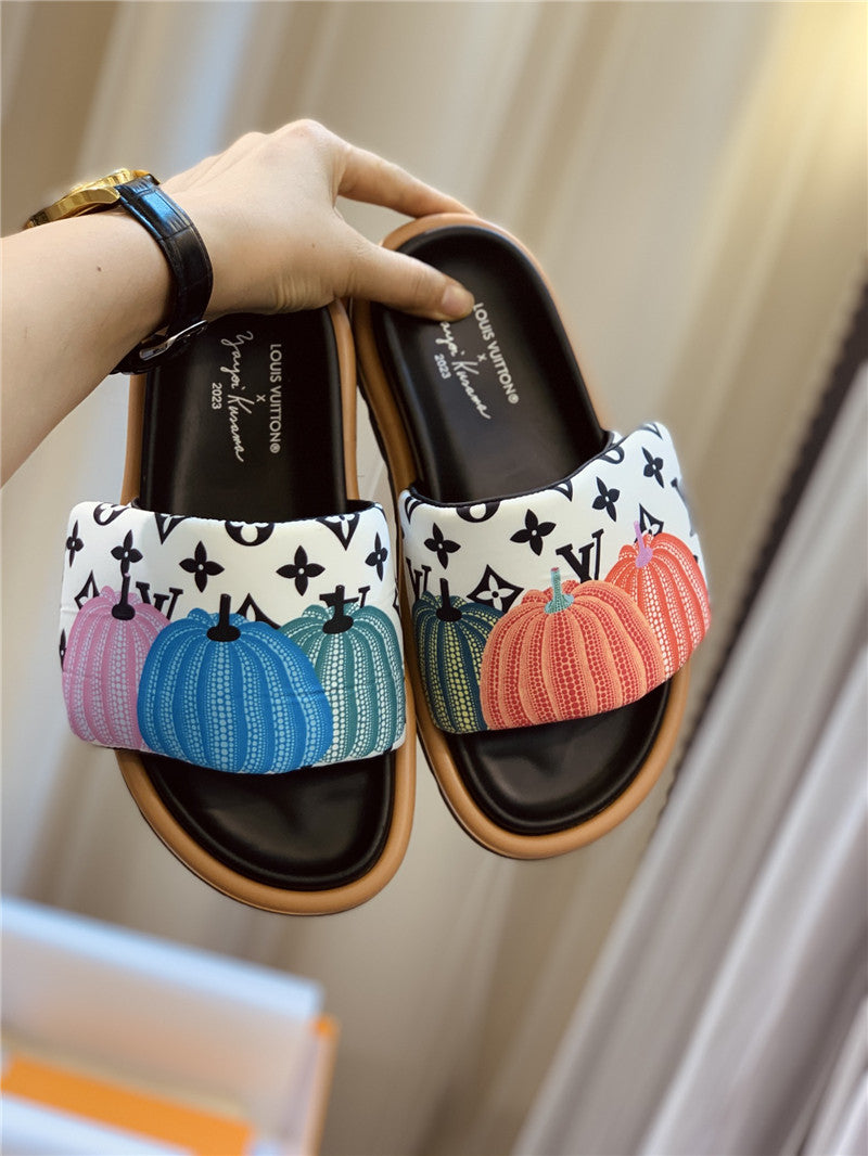 High Quality Luxury Louis Vuitton Couple Slippers – Style 90275 product detail