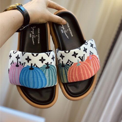 High Quality Luxury Louis Vuitton Couple Slippers – Style 59203 alternate view
