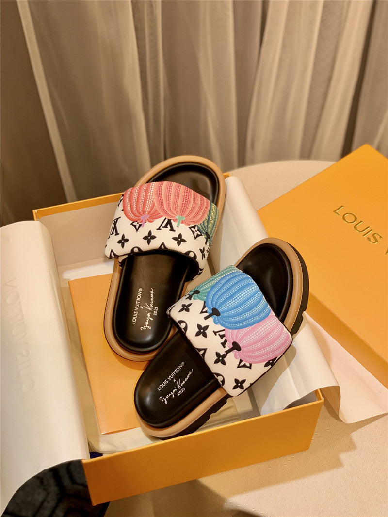 High Quality Luxury Louis Vuitton Couple Slippers – Style 90275 product detail