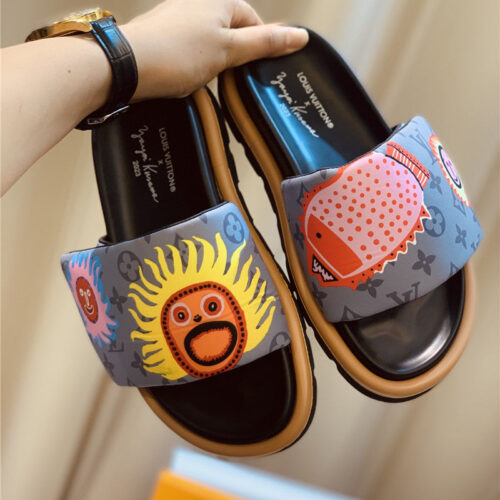 High Quality Luxury Louis Vuitton Couple Slippers – Style 24739 alternate view