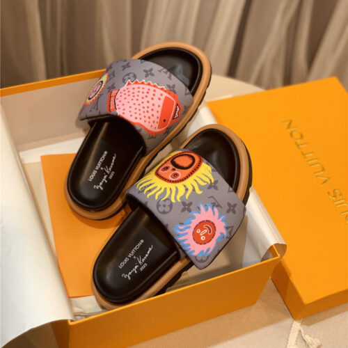 High Quality Luxury Louis Vuitton Couple Slippers – Style 24739 product detail