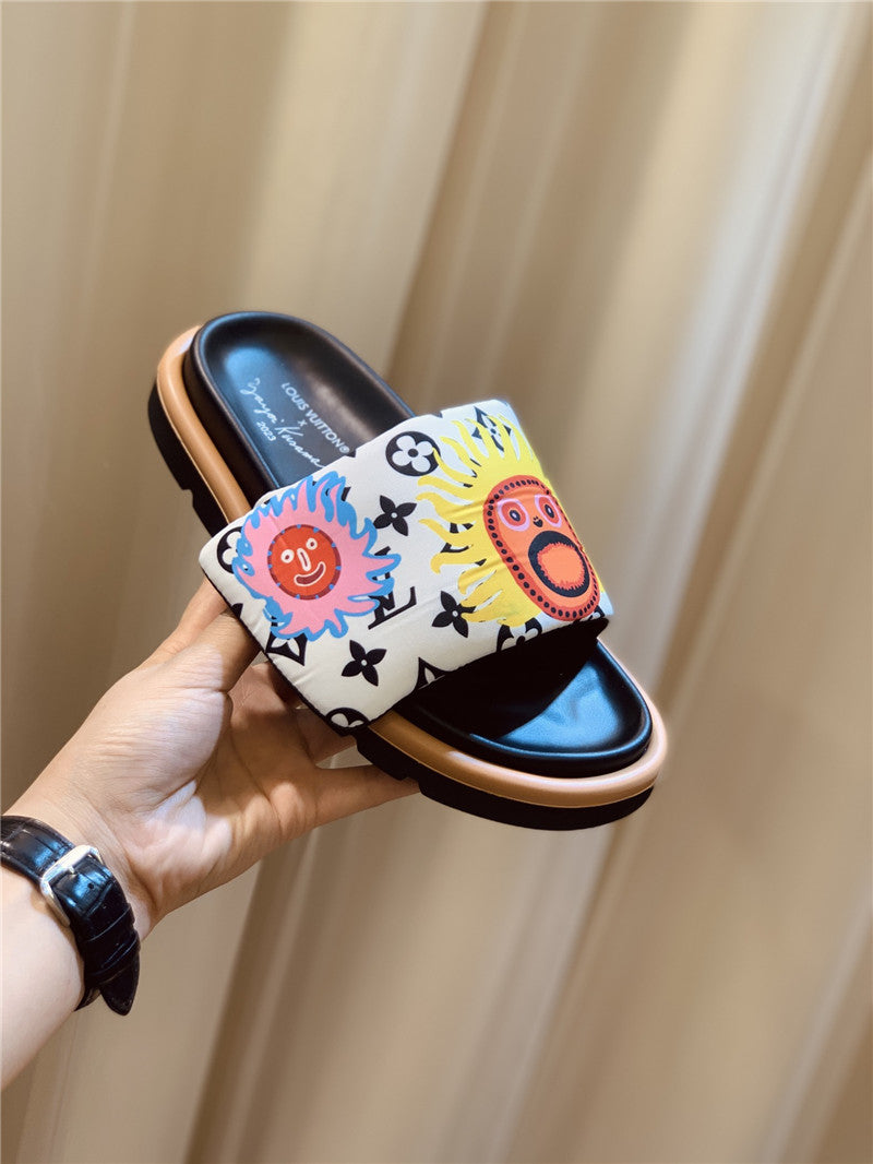 High Quality Luxury Louis Vuitton Couple Slippers – Style 55811 product detail