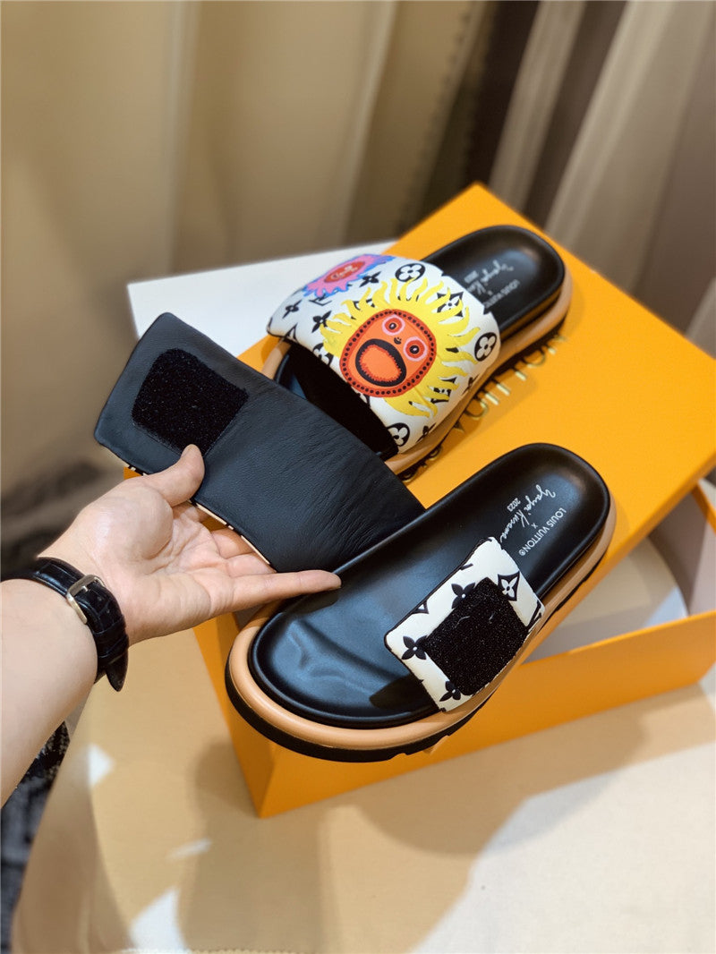 High Quality Luxury Louis Vuitton Couple Slippers – Style 55811 product detail