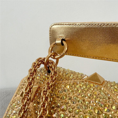 High Quality Luxury Valentino Garavani Roman Stud Crystal Shoulder Bag product detail