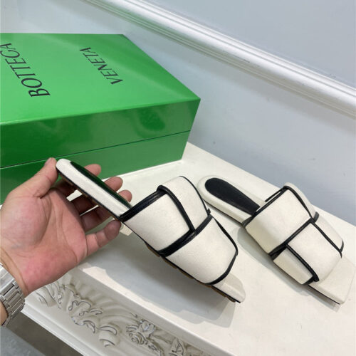 High Quality Luxury Bottega Veneta Patch Slides – Style 82246 alternate view