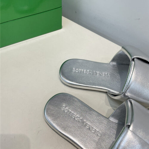 High Quality Luxury Bottega Veneta Patch Slides – Style 77158 product detail