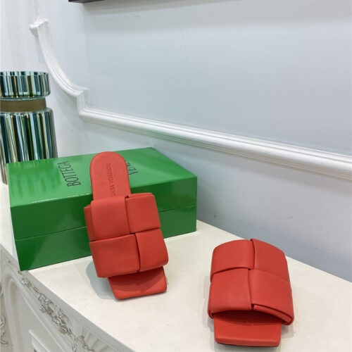 High Quality Luxury Bottega Veneta Patch Slides – Style 75462 product detail