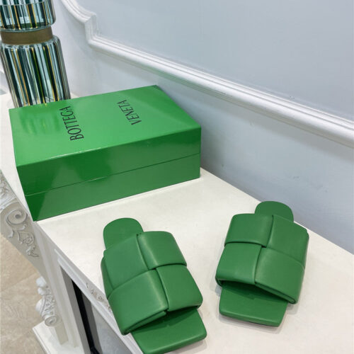 High Quality Luxury Bottega Veneta Patch Slides – Style 89030 product detail