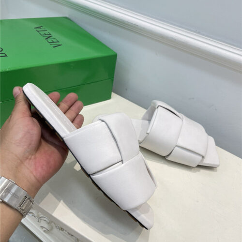 High Quality Luxury Bottega Veneta Patch Slides alternate view