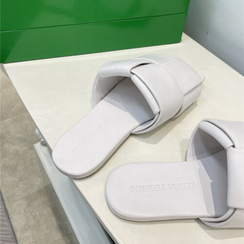 High Quality Luxury Bottega Veneta Patch Slides product detail