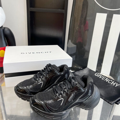 High Quality Luxury Givenchy New Sneakers alternate view