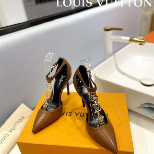 High Quality Luxury Louis Vuitton Fashion Bazaar Metal Chain High Heels – Style 60291 alternate view