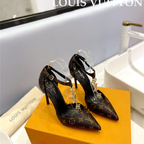 High Quality Luxury Louis Vuitton Fashion Bazaar Metal Chain High Heels – Style 27523