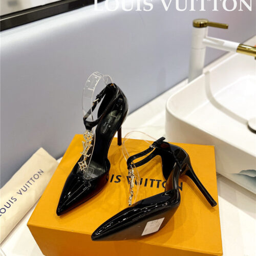 High Quality Luxury Louis Vuitton Fashion Bazaar Metal Chain High Heels product detail