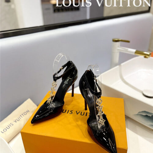 High Quality Luxury Louis Vuitton Fashion Bazaar Metal Chain High Heels product detail