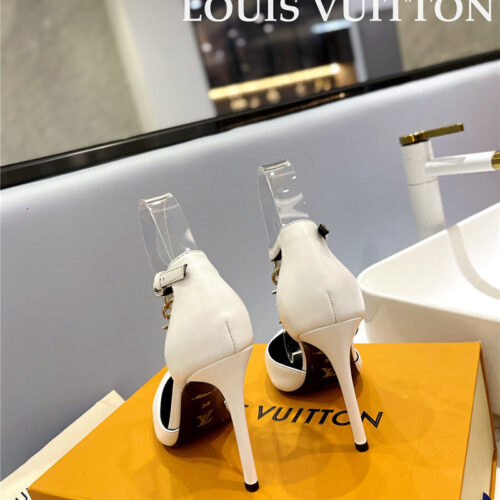 High Quality Luxury Louis Vuitton Fashion Bazaar Metal Chain High Heels – Style 29219 product detail