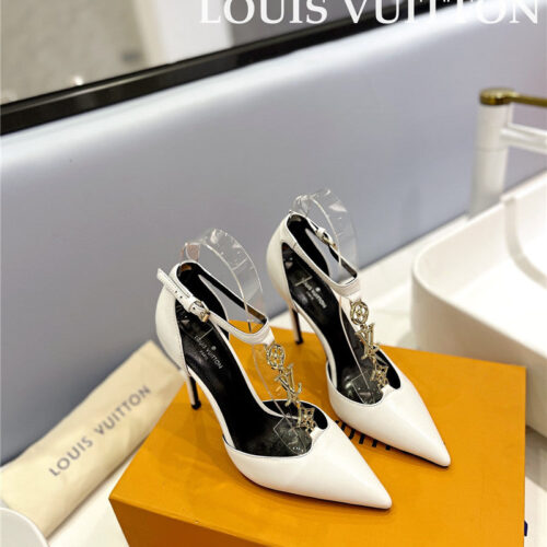 High Quality Luxury Louis Vuitton Fashion Bazaar Metal Chain High Heels – Style 29219 product detail