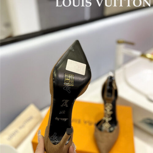 High Quality Luxury Louis Vuitton Fashion Bazaar Metal Chain High Heels – Style 96451 product detail