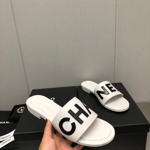 High Quality Luxury Chanel Color Matching Letter Leather Buckle Slippers alternate view