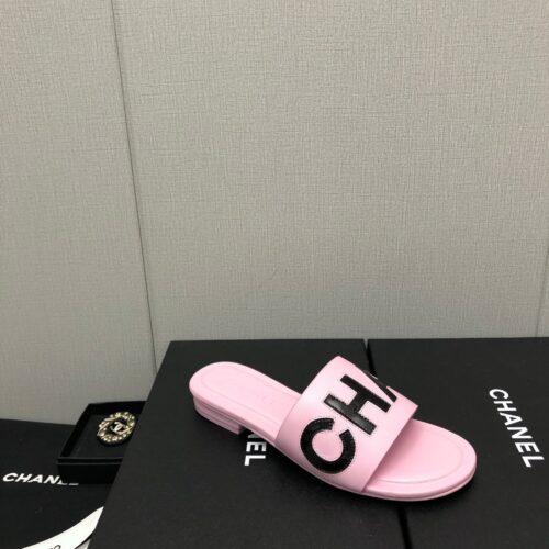 High Quality Luxury Chanel Color Matching Letter Leather Buckle Slippers – Style 51526 product detail