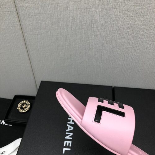 High Quality Luxury Chanel Color Matching Letter Leather Buckle Slippers – Style 51526 product detail