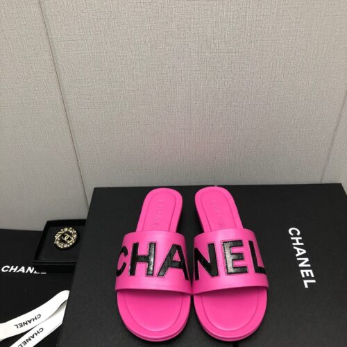 High Quality Luxury Chanel Color Matching Letter Leather Buckle Slippers – Style 85990 product detail