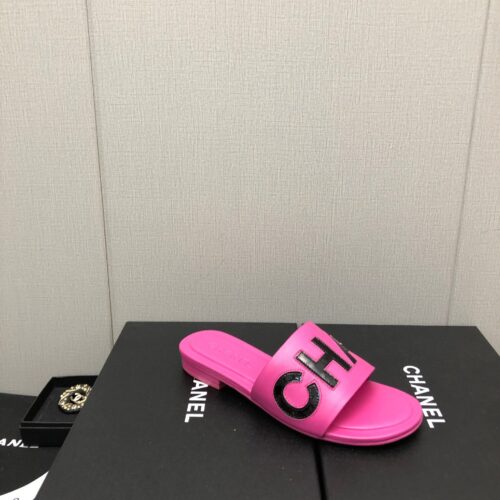 High Quality Luxury Chanel Color Matching Letter Leather Buckle Slippers – Style 85990 product detail