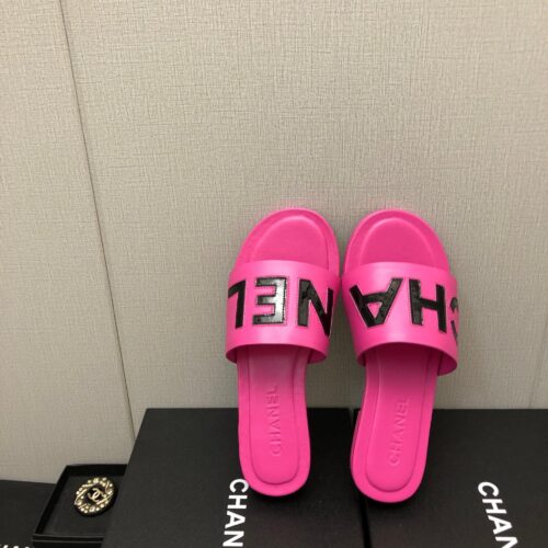 High Quality Luxury Chanel Color Matching Letter Leather Buckle Slippers – Style 85990 product detail