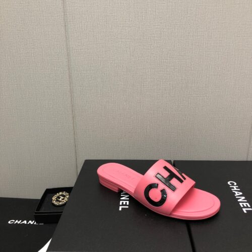 High Quality Luxury Chanel Color Matching Letter Leather Buckle Slippers – Style 87686 product detail