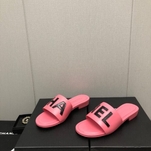 High Quality Luxury Chanel Color Matching Letter Leather Buckle Slippers – Style 87686 product detail