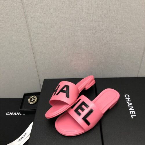 High Quality Luxury Chanel Color Matching Letter Leather Buckle Slippers – Style 87686 product detail