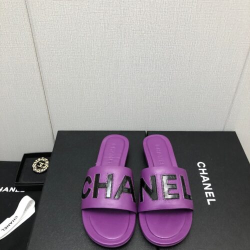 High Quality Luxury Chanel Color Matching Letter Leather Buckle Slippers – Style 58310 product detail