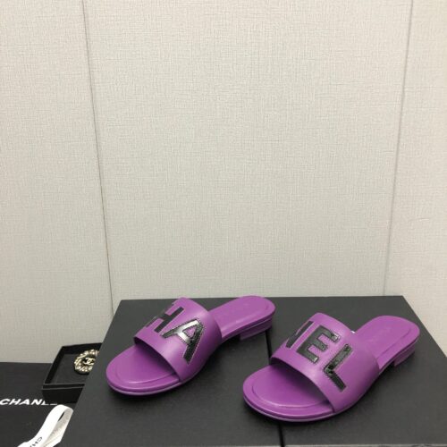 High Quality Luxury Chanel Color Matching Letter Leather Buckle Slippers – Style 58310 product detail