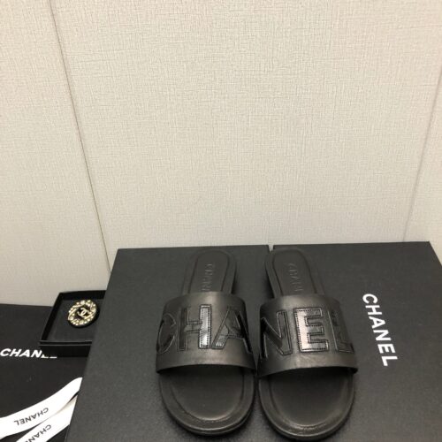 High Quality Luxury Chanel Color Matching Letter Leather Buckle Slippers – Style 89382 product detail