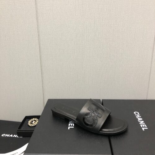 High Quality Luxury Chanel Color Matching Letter Leather Buckle Slippers – Style 89382 product detail