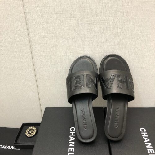 High Quality Luxury Chanel Color Matching Letter Leather Buckle Slippers – Style 89382 product detail