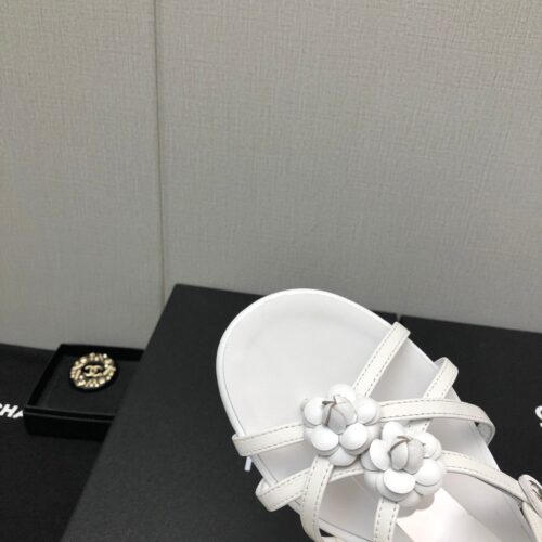 High Quality Luxury Chanel Classic Chain Accessories Flower Sandals product detail