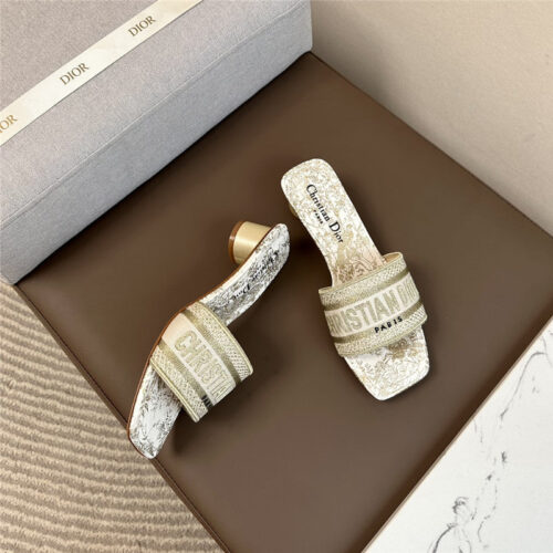 High Quality Luxury Dior Logo Embroidered Slippers – Style 46470 product detail