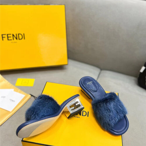 High Quality Luxury Fendi New Mink Fur Slippers – Style 18387 product detail