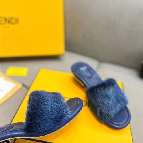 High Quality Luxury Fendi New Mink Fur Slippers – Style 18387 product detail