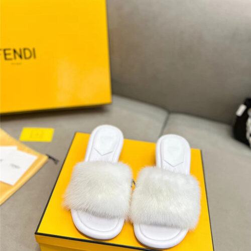 High Quality Luxury Fendi New Mink Fur Slippers – Style 25171 product detail