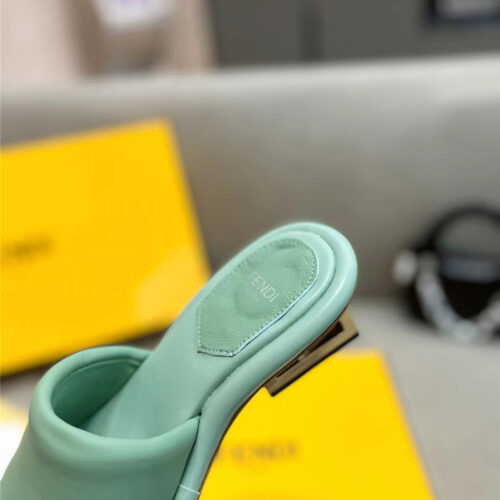 High Quality Luxury Fendi New Slippers – Style 43219 product detail