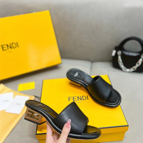 High Quality Luxury Fendi New Slippers – Style 30803 product detail