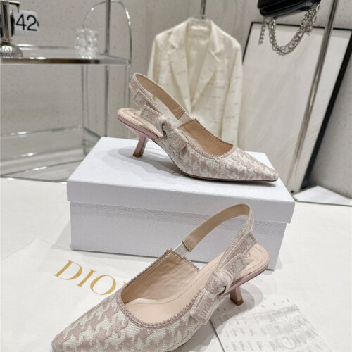 High Quality Luxury Dior Kitten Heel High Heels – Style 47814 product detail